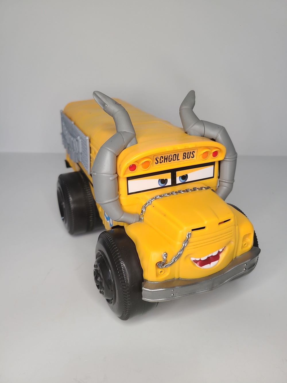 Disney Pixar Cars 3 Water Splash Racers Miss Fritter Water Toy